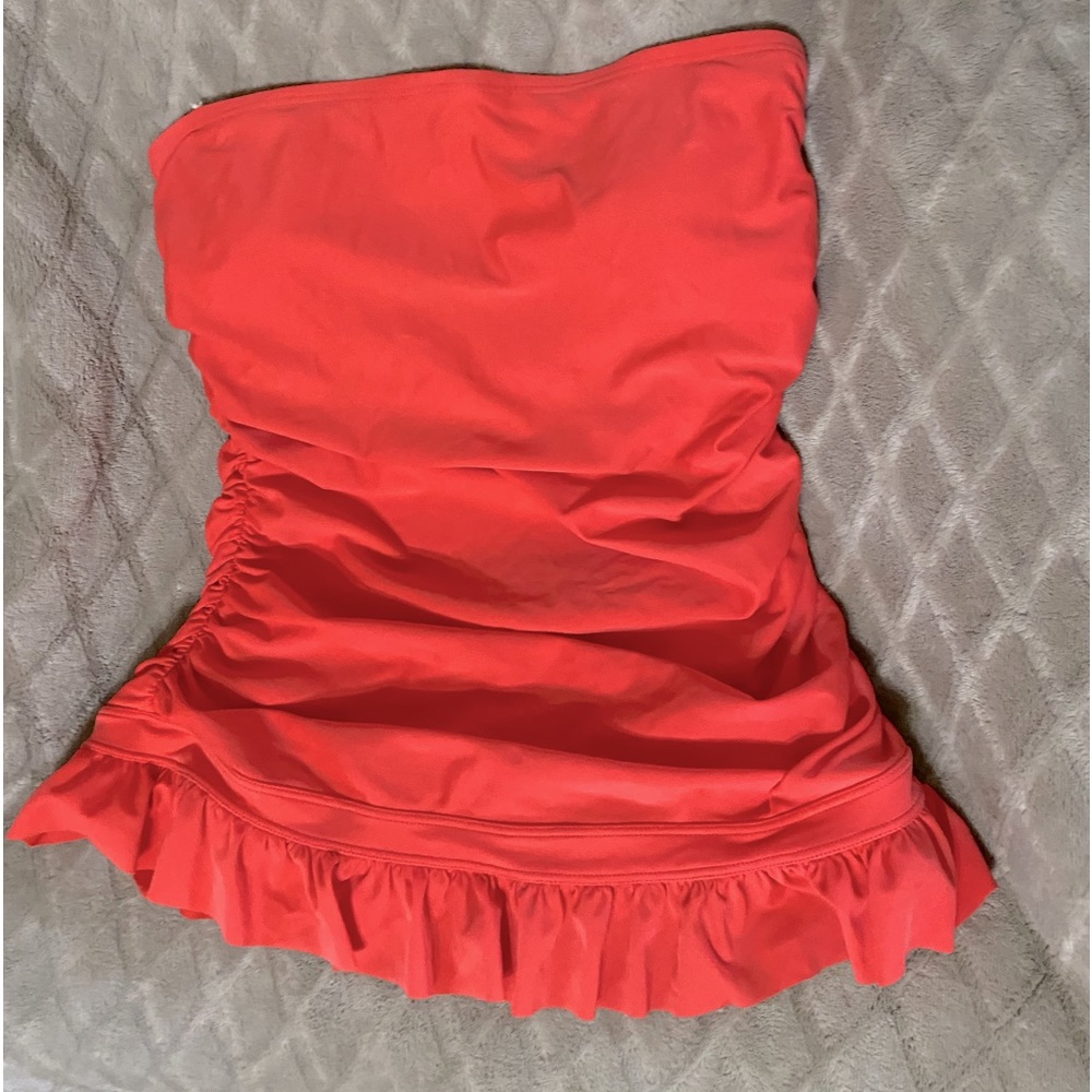 Tanking top, Medium, barely used, removable support pads.